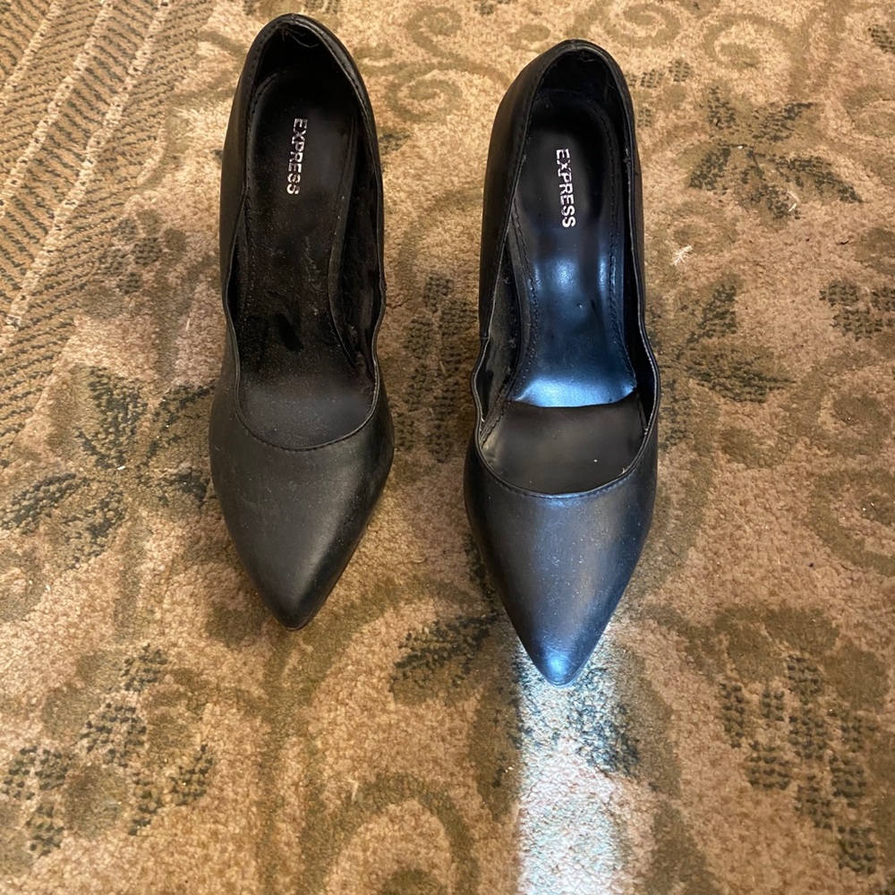 EXPRESS BLK PUMPS